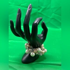 Elegant Pearl and Crystal stretch Bracelet VTG look